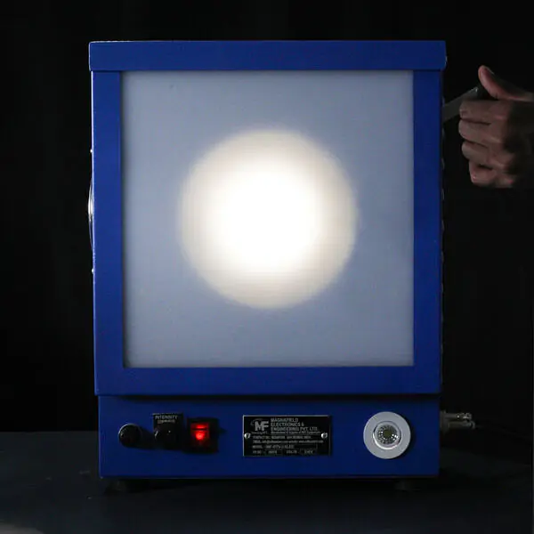 CS LED Film Viewer - Master